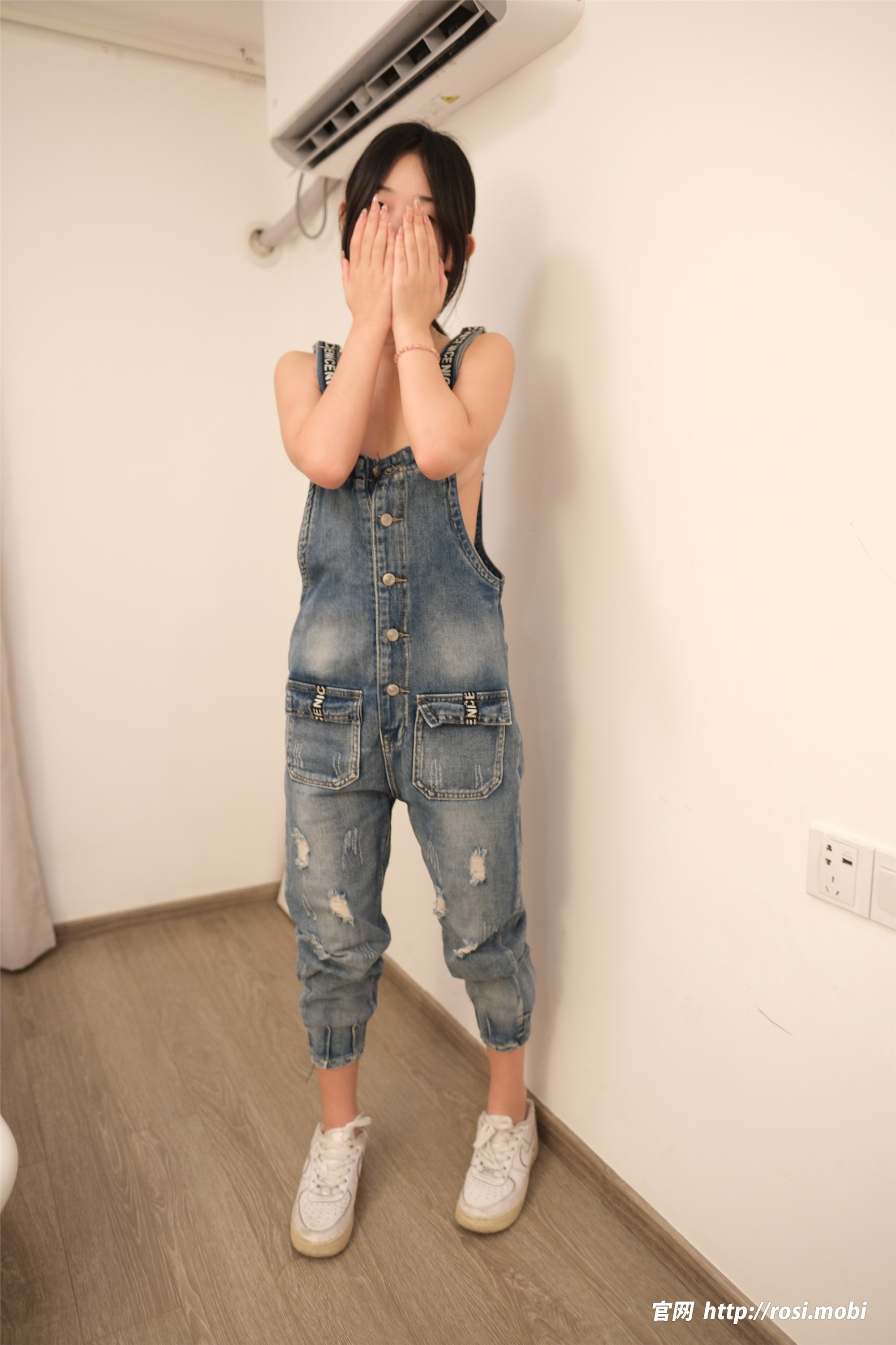 ROSI写真 2025.05.30 NO.4925